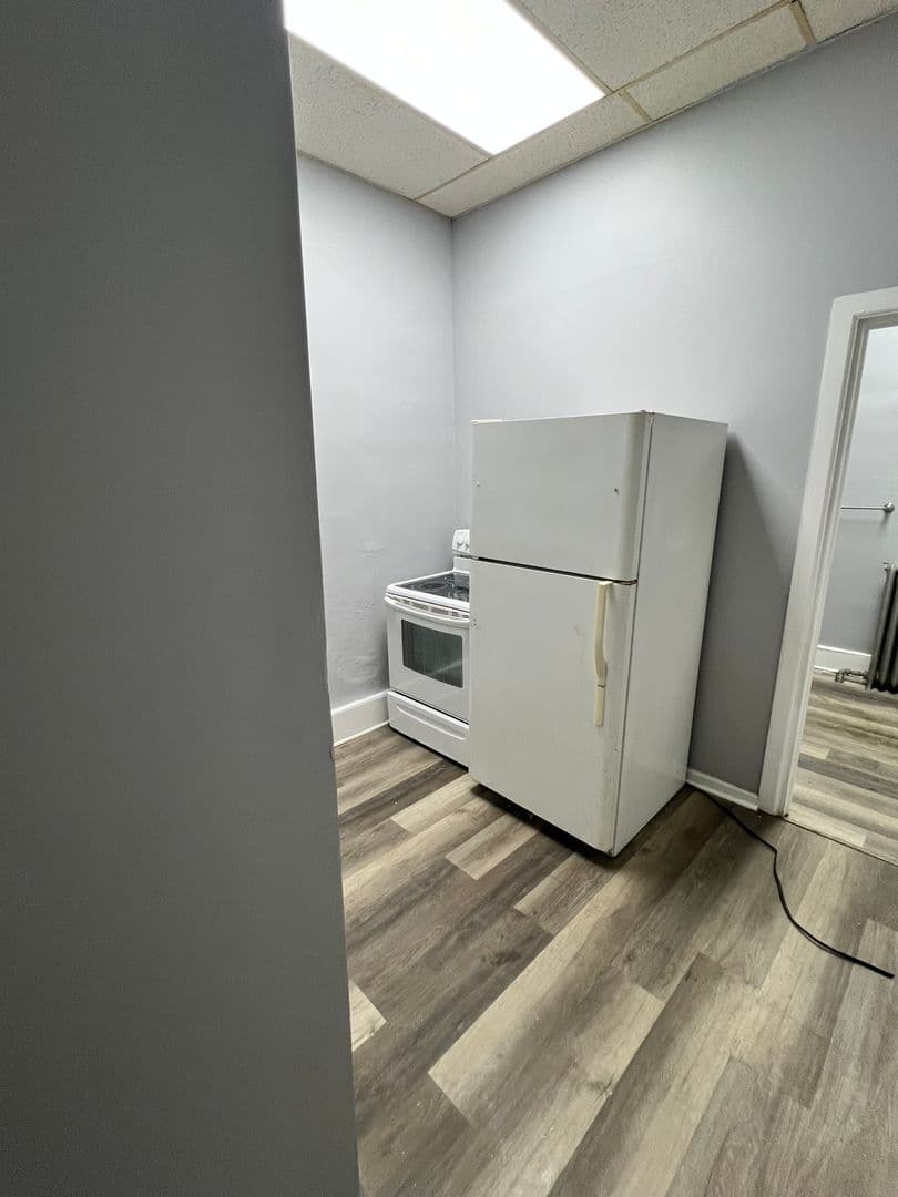 Philadelphia Apartment: 6005 Torresdale Ave