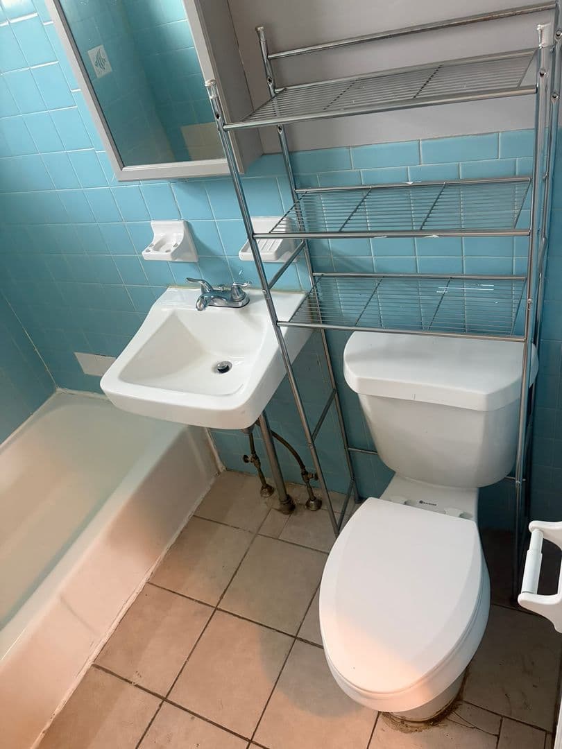 Philadelphia Apartment: 5701-5 Tulip St