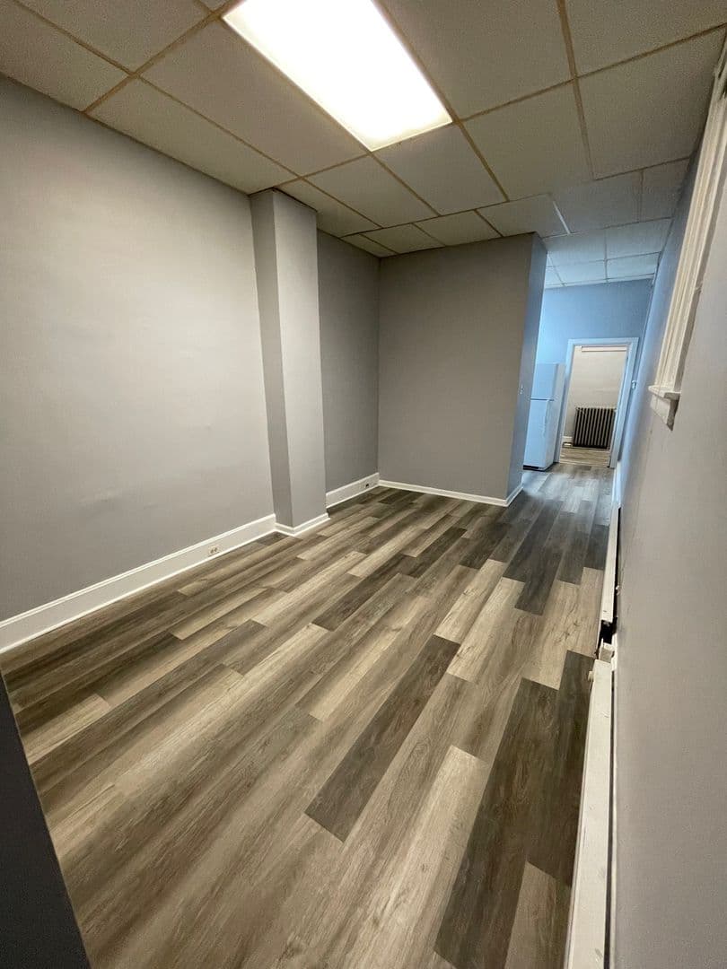 Philadelphia Apartment: 6005 Torresdale Ave