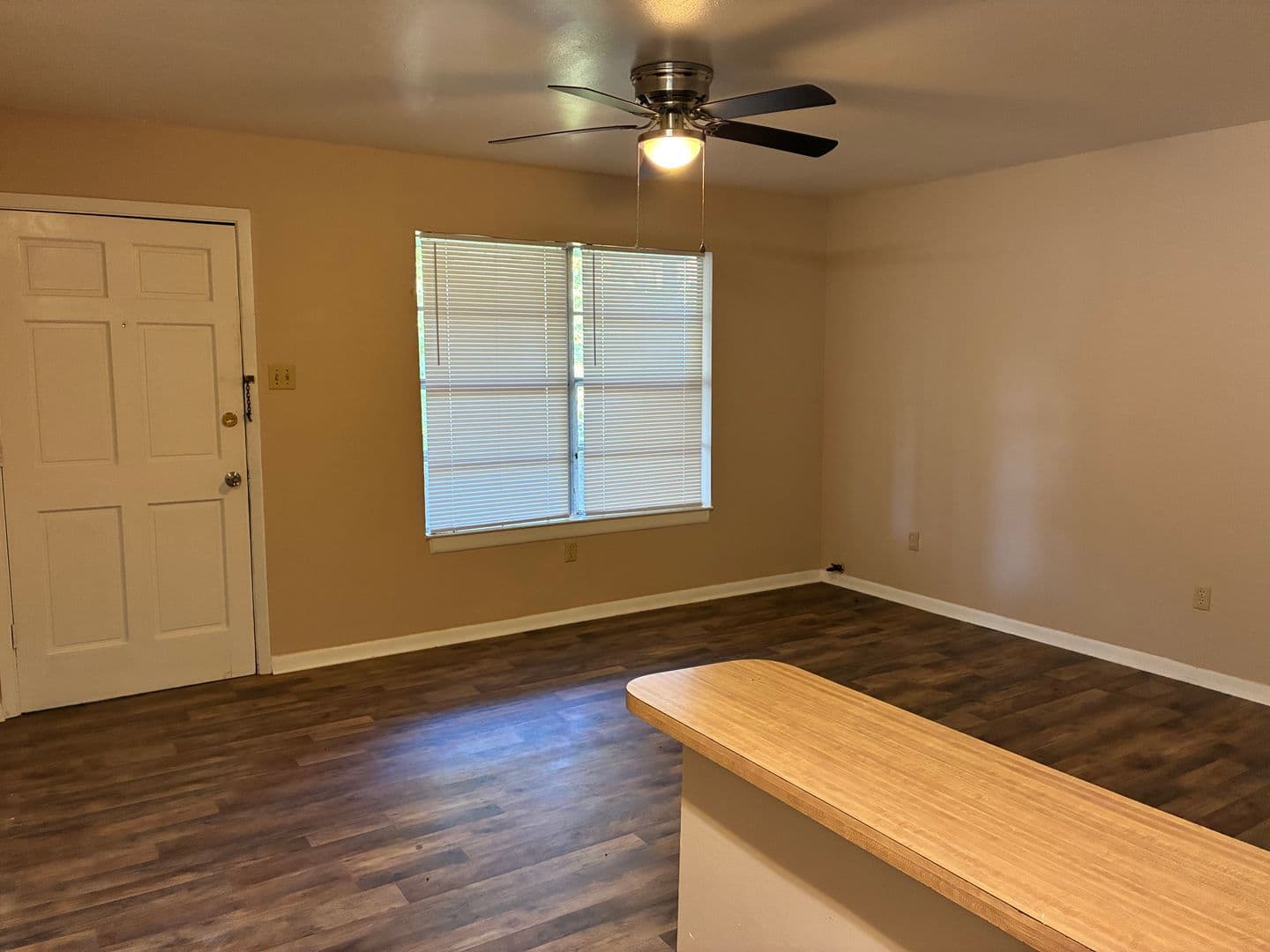 Lindale Apartment: 13491 CR 472