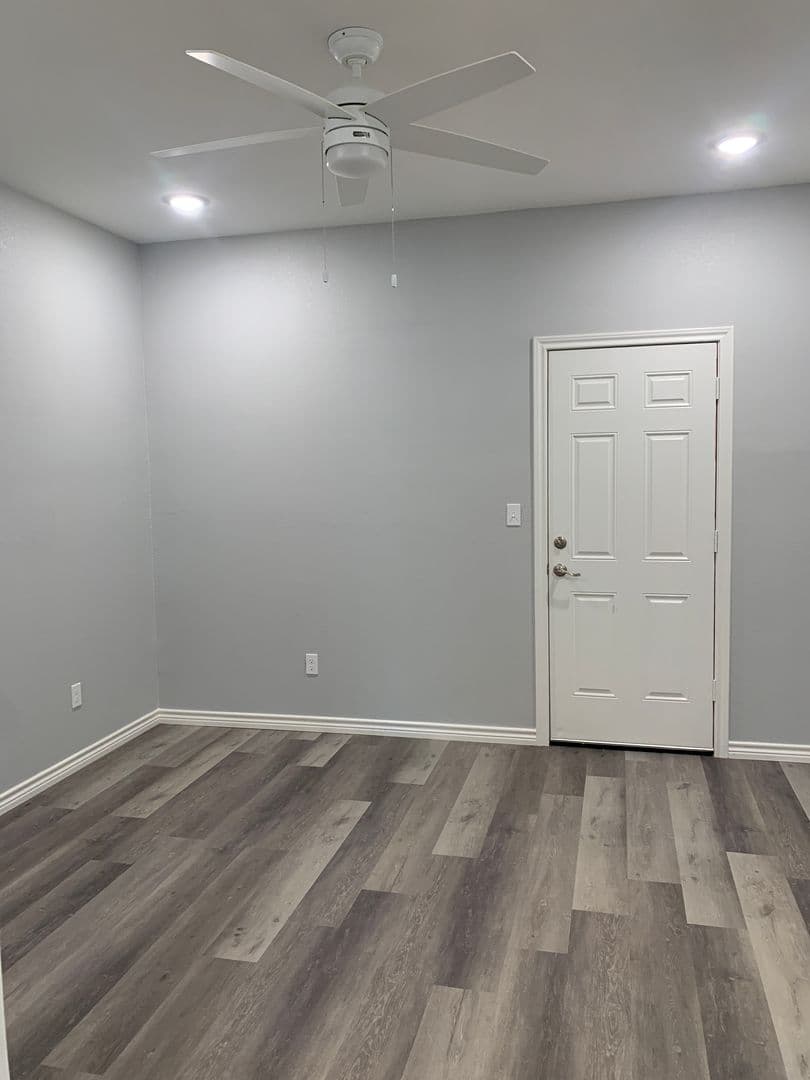Lindale Apartment: 17738 County Road 4112