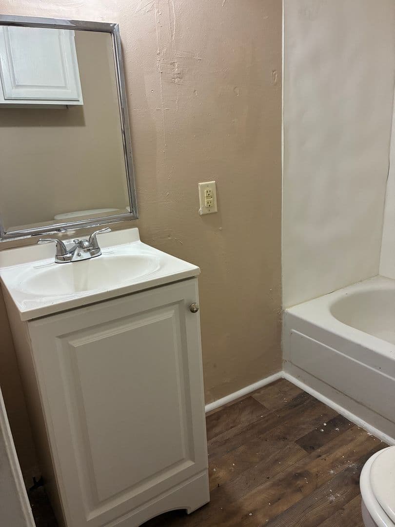 Lindale Apartment: 13491 CR 472