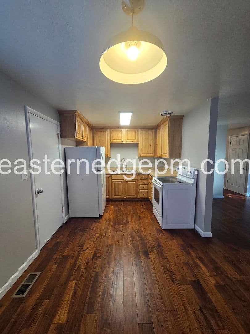 Ontario Apartment: 1227 - 1287 SW 5th Avenue