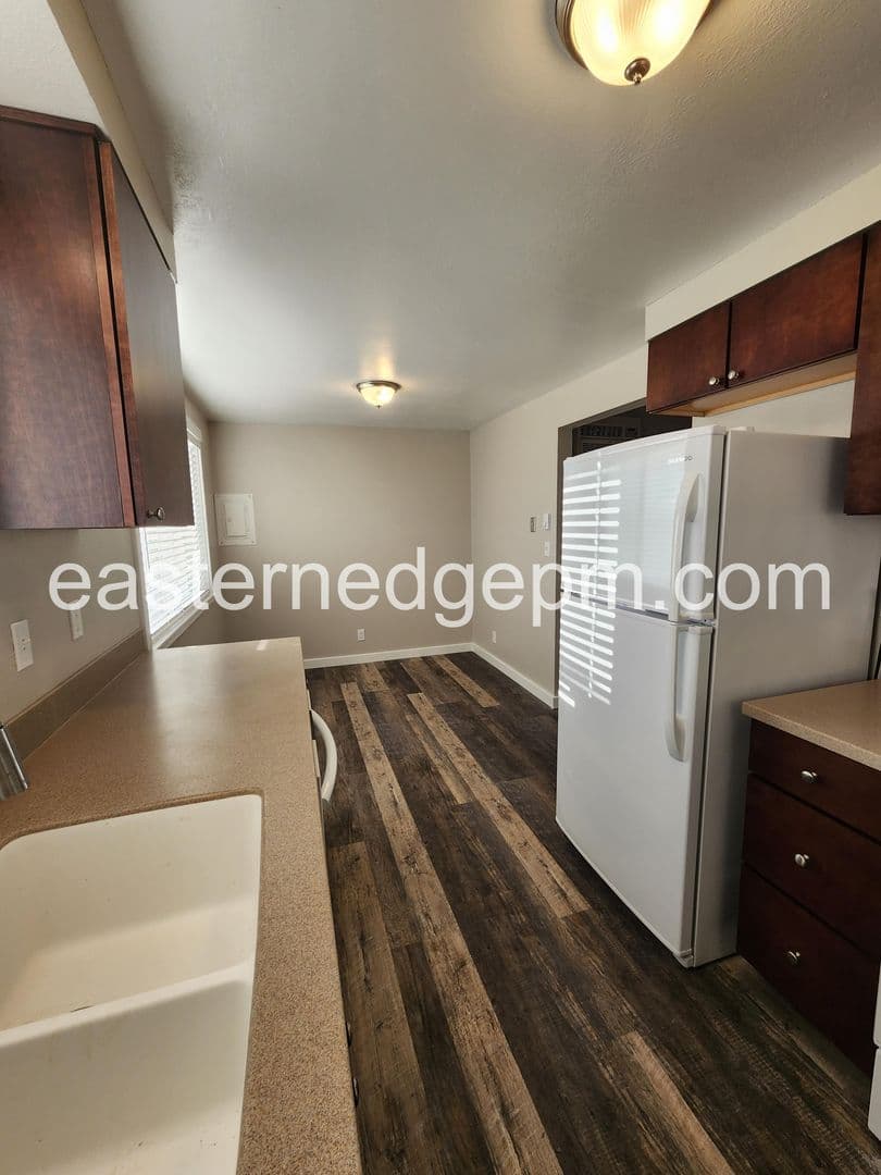 Ontario Apartment: 520 SW 24th Street