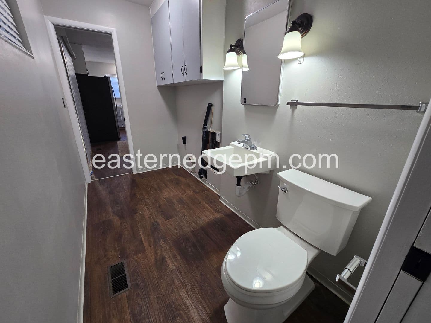 Ontario House: 568 NW 3rd Street