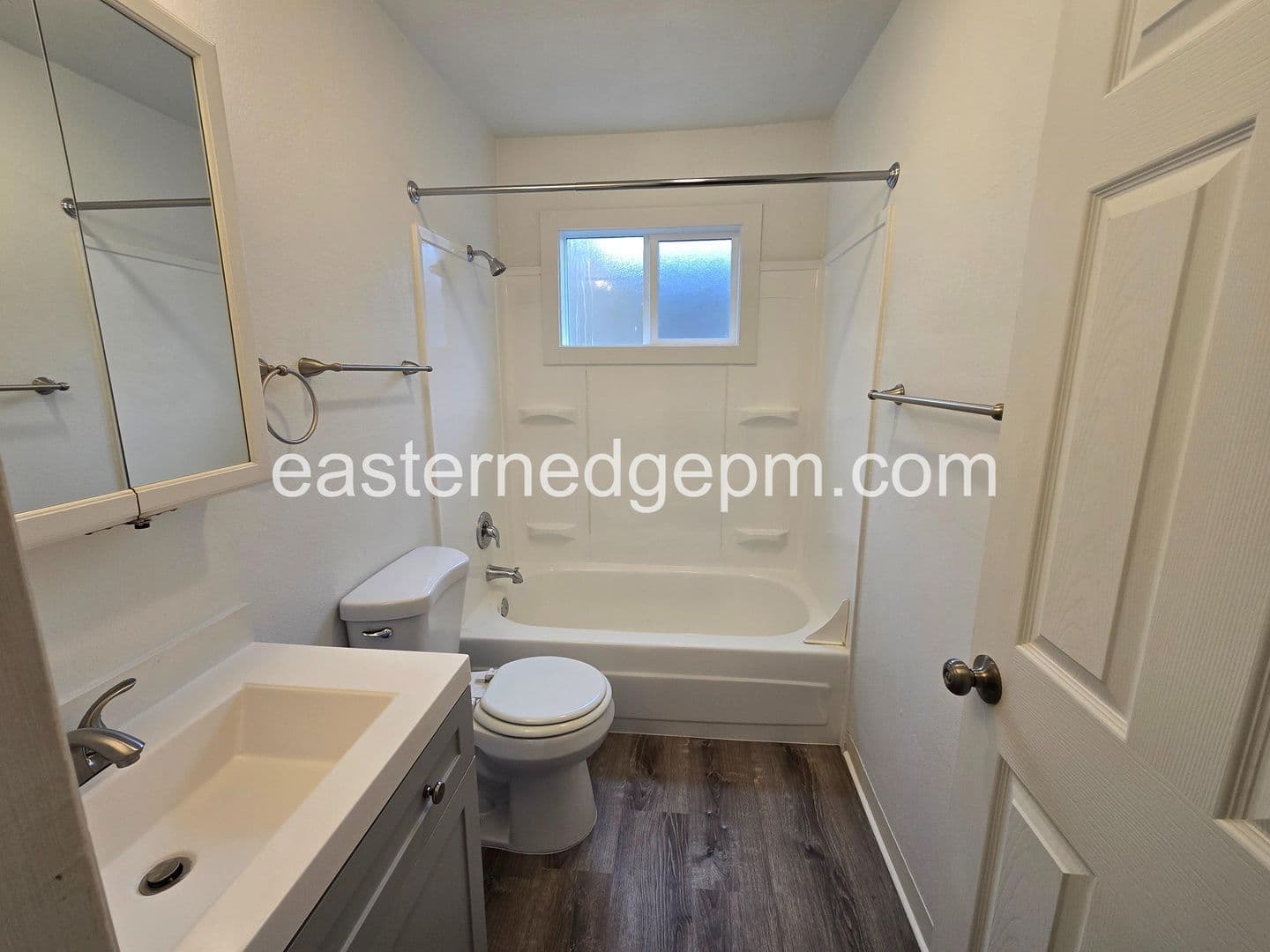 Ontario Apartment: 305-339 NW 8th Avenue