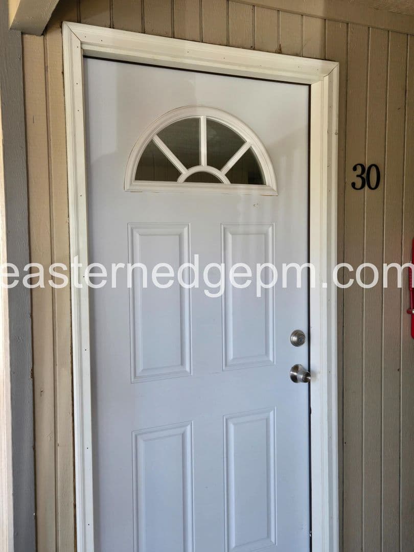 Ontario Apartment: 520 SW 24th Street