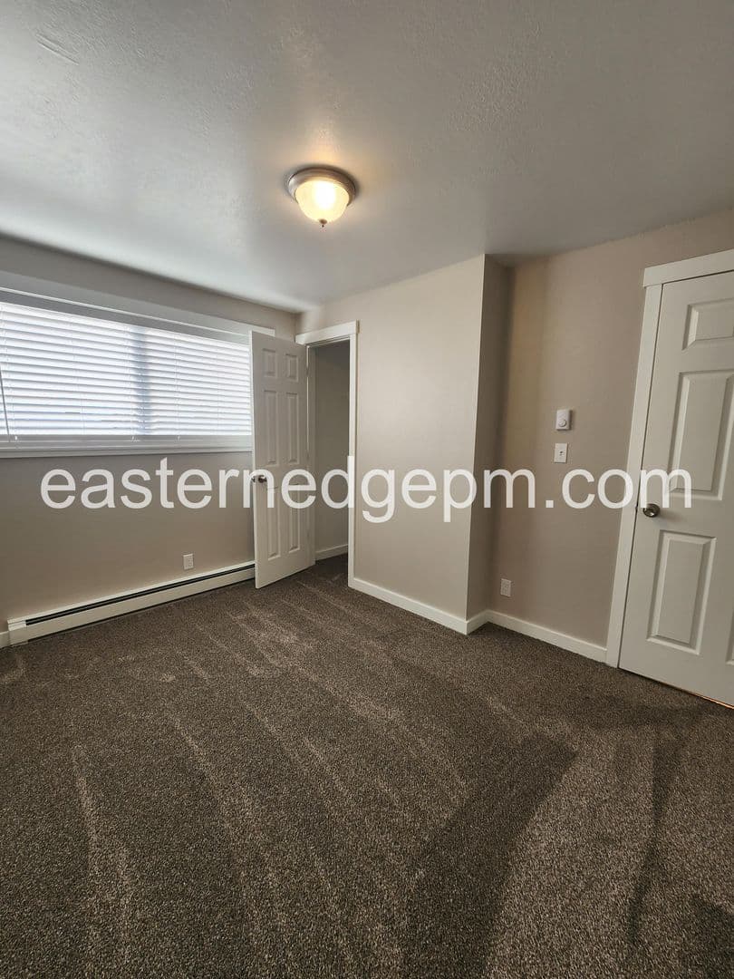 Ontario Apartment: 520 SW 24th Street