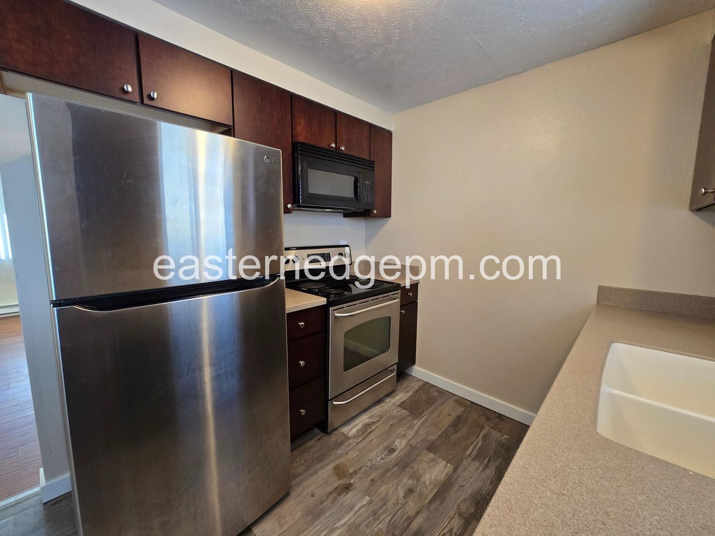 Ontario Apartment: 520 SW 24th Street