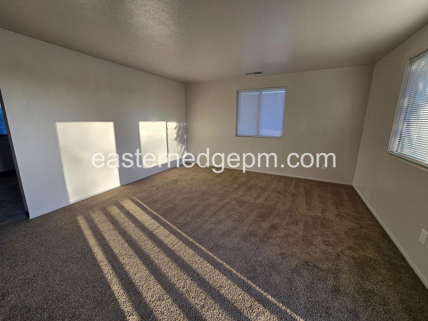 Ontario Apartment: 425 -431 NW 8th Street