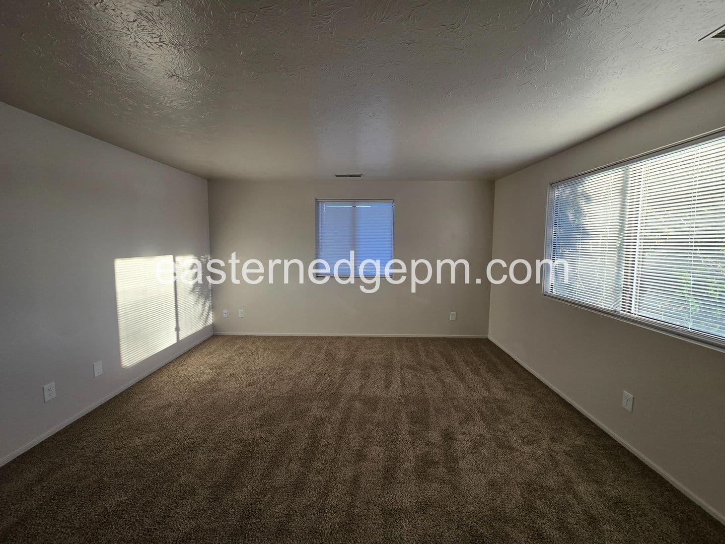 Ontario Apartment: 425 -431 NW 8th Street