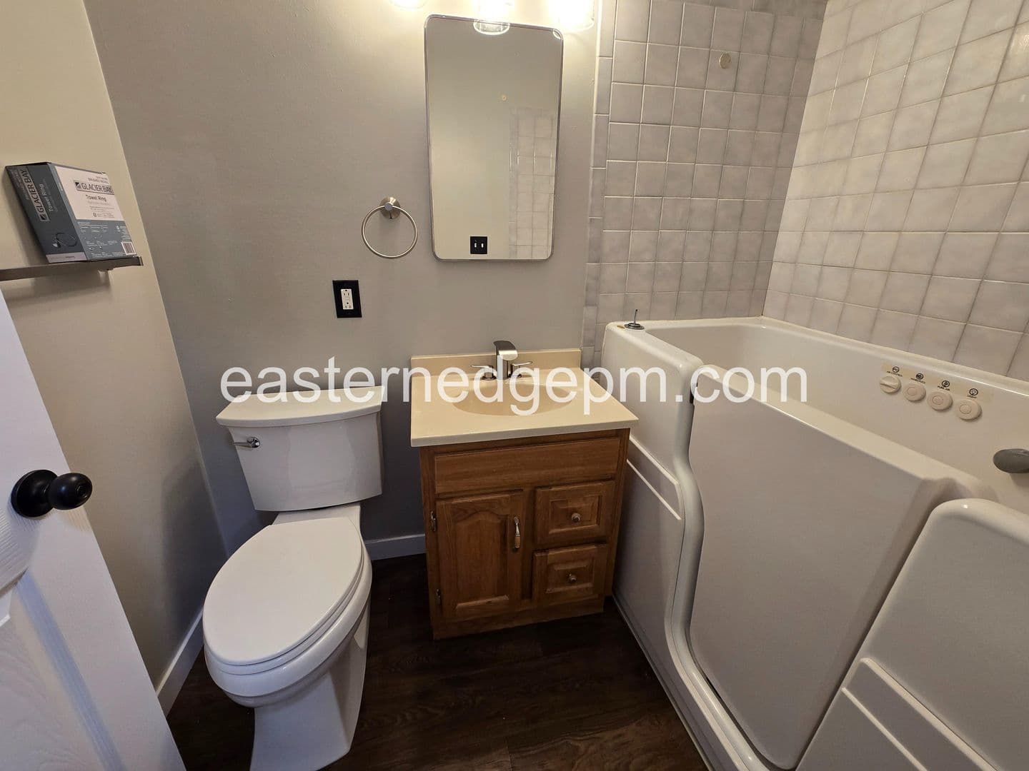 Ontario House: 568 NW 3rd Street