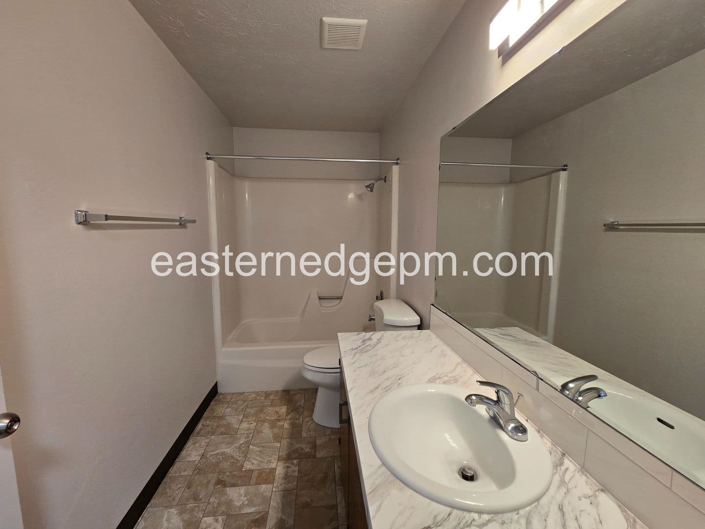 Ontario Apartment: 425 -431 NW 8th Street
