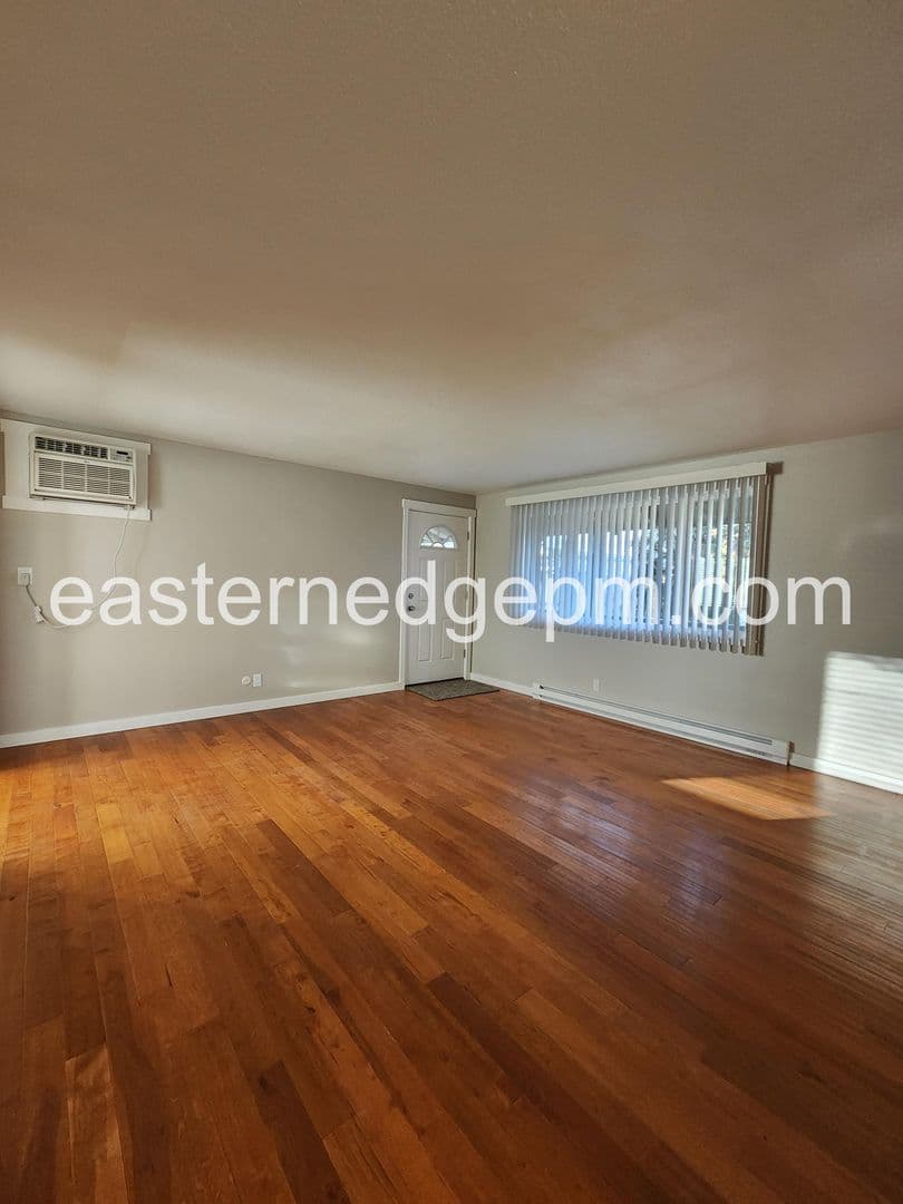 Ontario Apartment: 520 SW 24th Street
