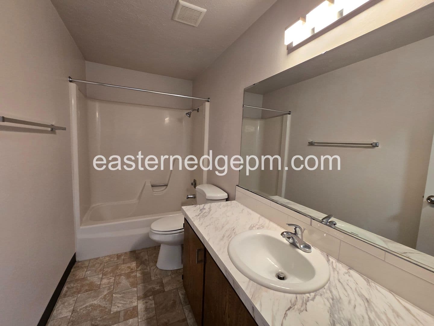 Ontario Apartment: 425 -431 NW 8th Street