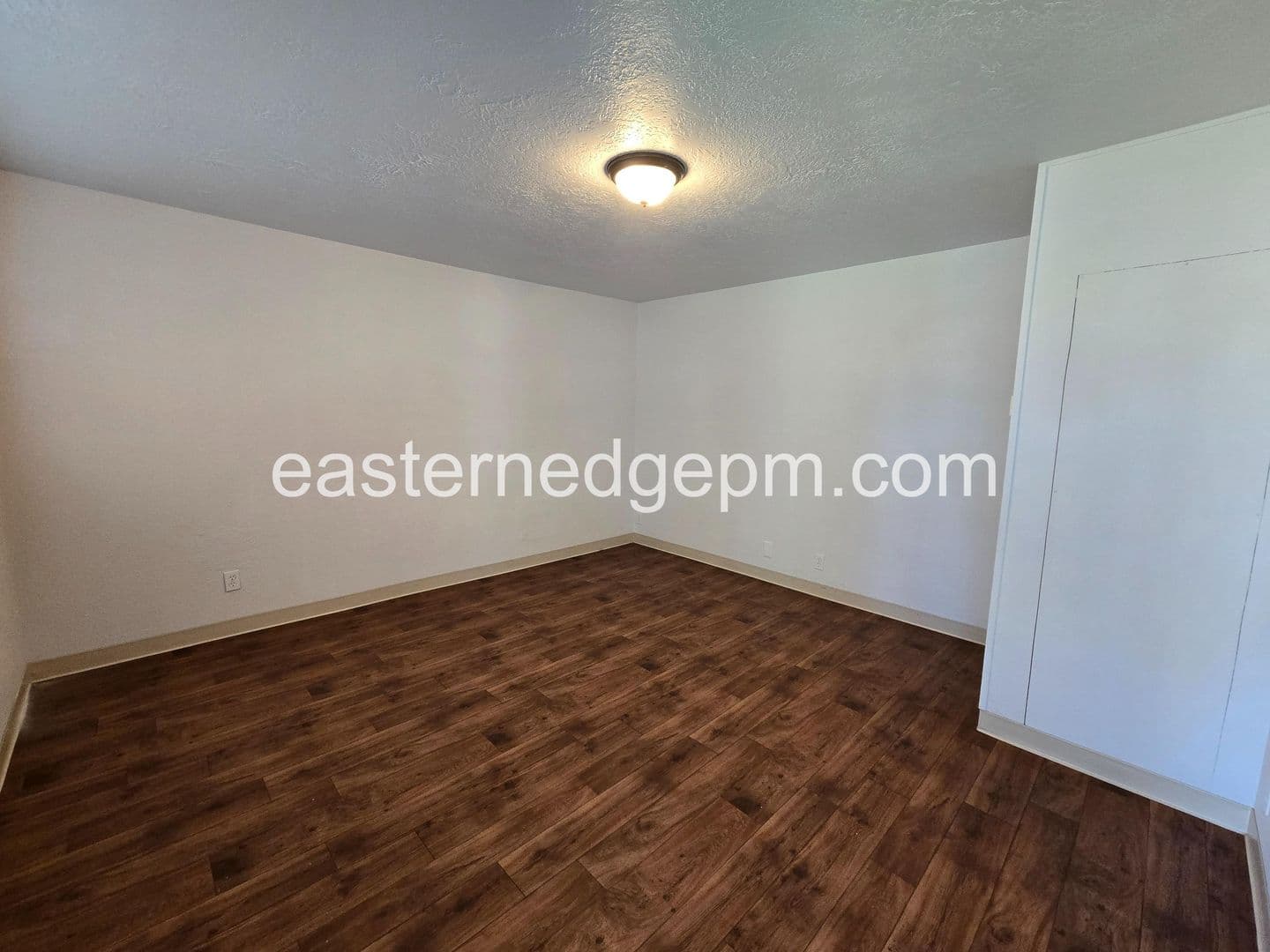 Ontario Apartment: 98 NW 10th Street