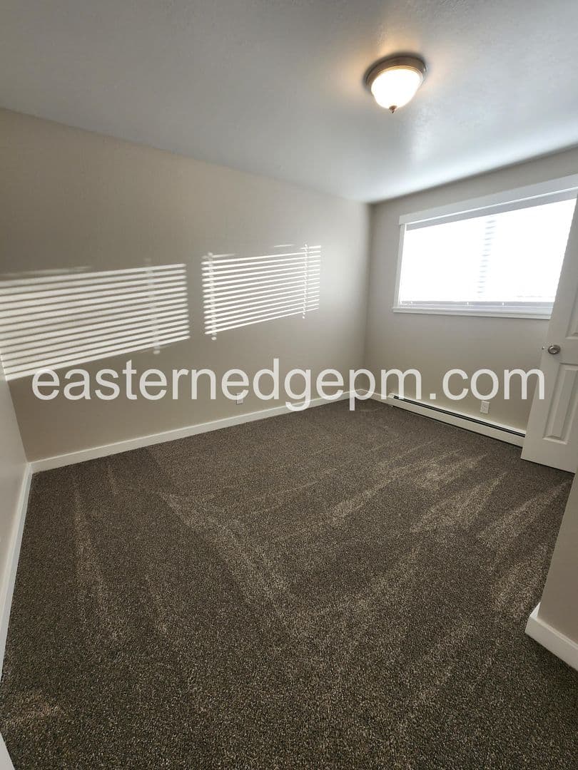 Ontario Apartment: 520 SW 24th Street