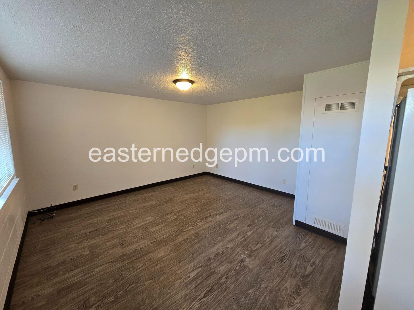 Ontario Apartment: 98 NW 10th Street