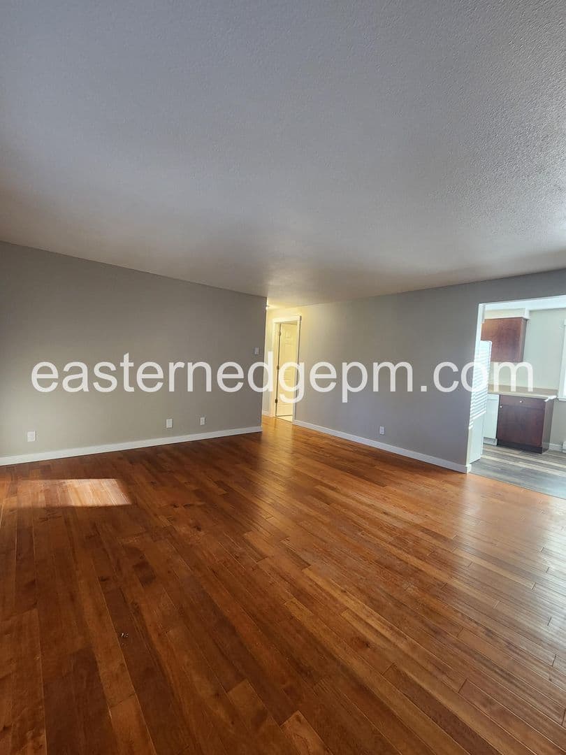 Ontario Apartment: 520 SW 24th Street