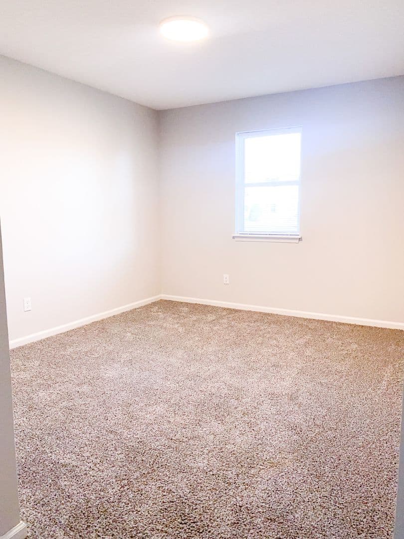 Greenville Apartment: Brownlea Drive