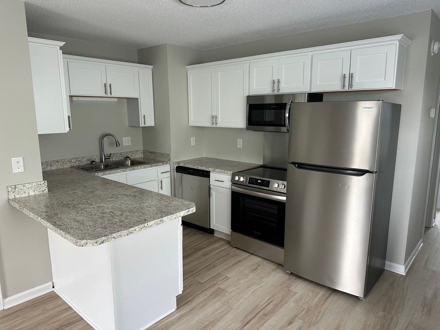 Greenville Apartment: River Drive