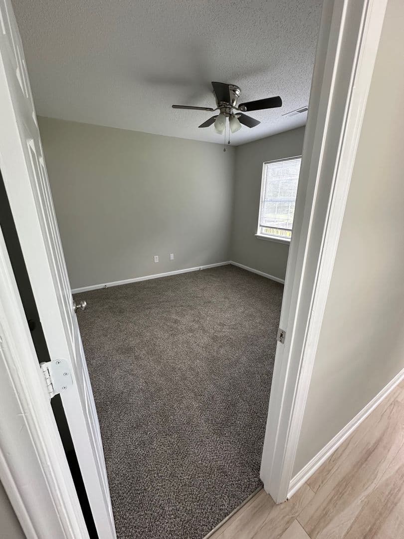Greenville Apartment: River Drive