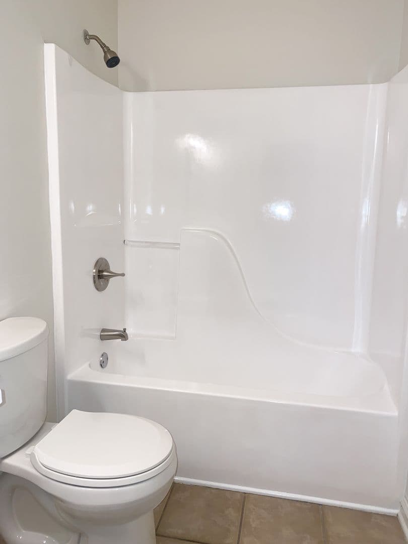 Greenville Apartment: Brownlea Drive