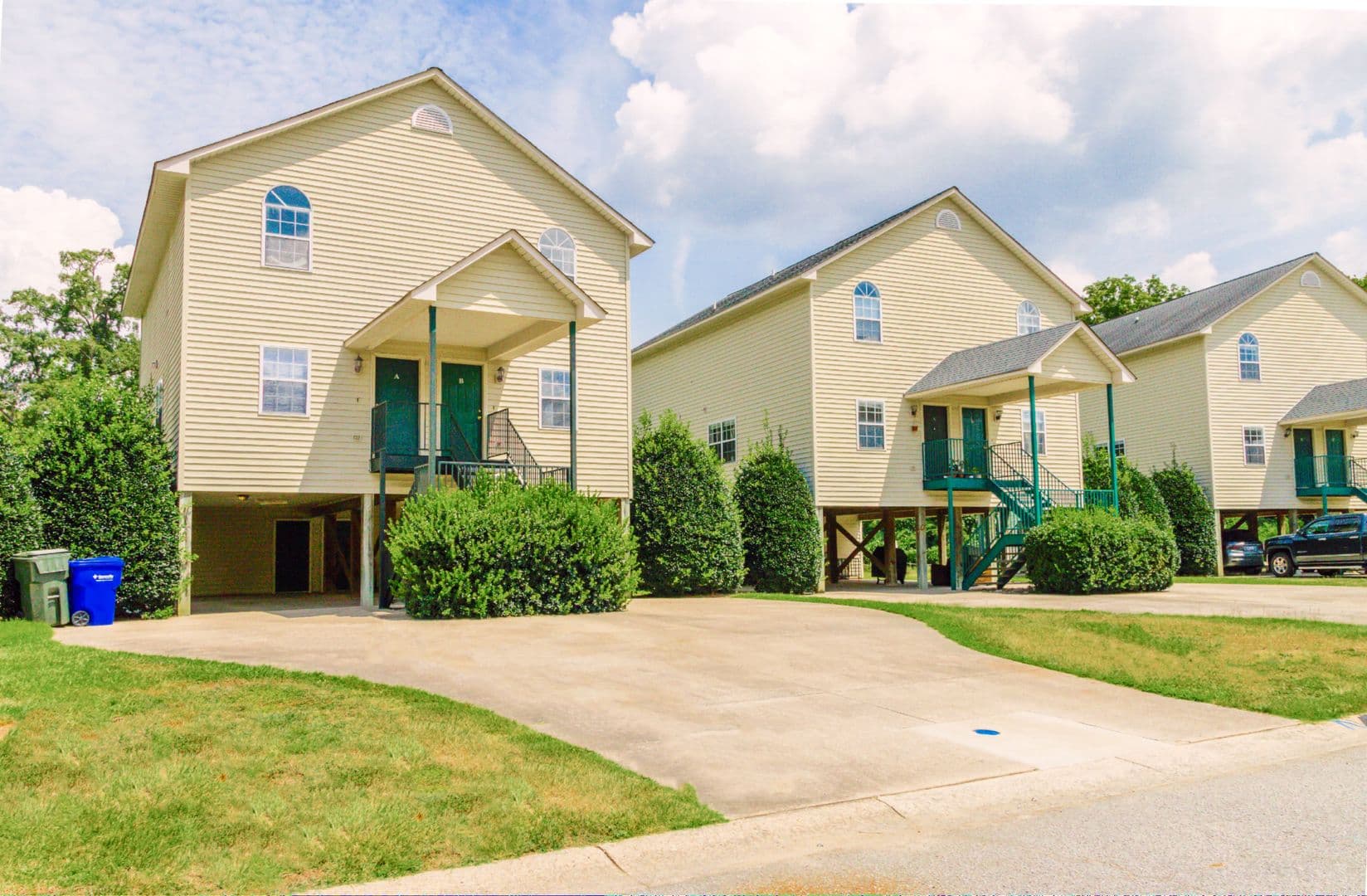 Greenville Apartment: River Drive