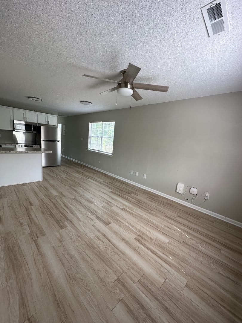 Greenville Apartment: River Drive