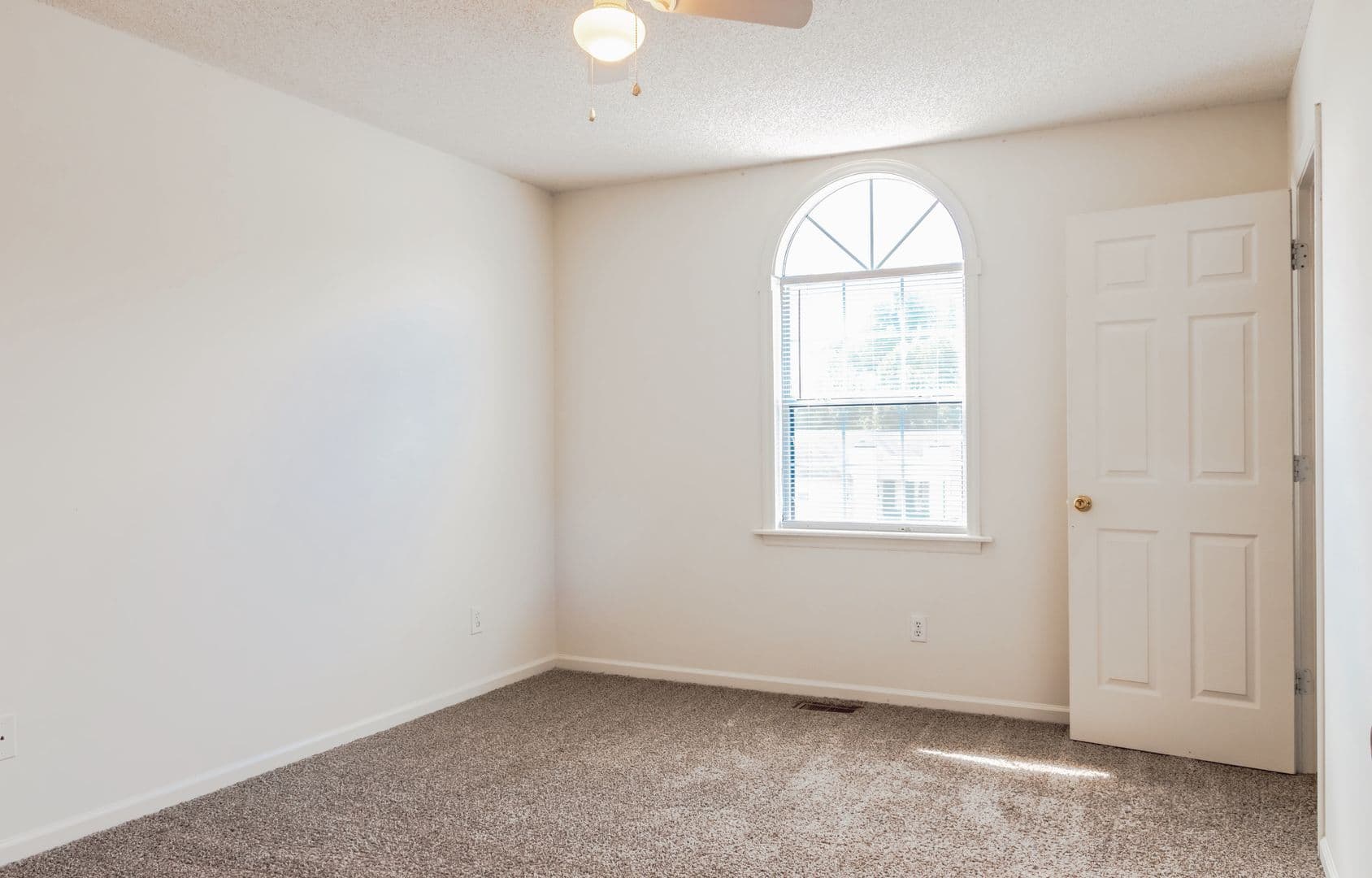 Greenville Apartment: River Drive