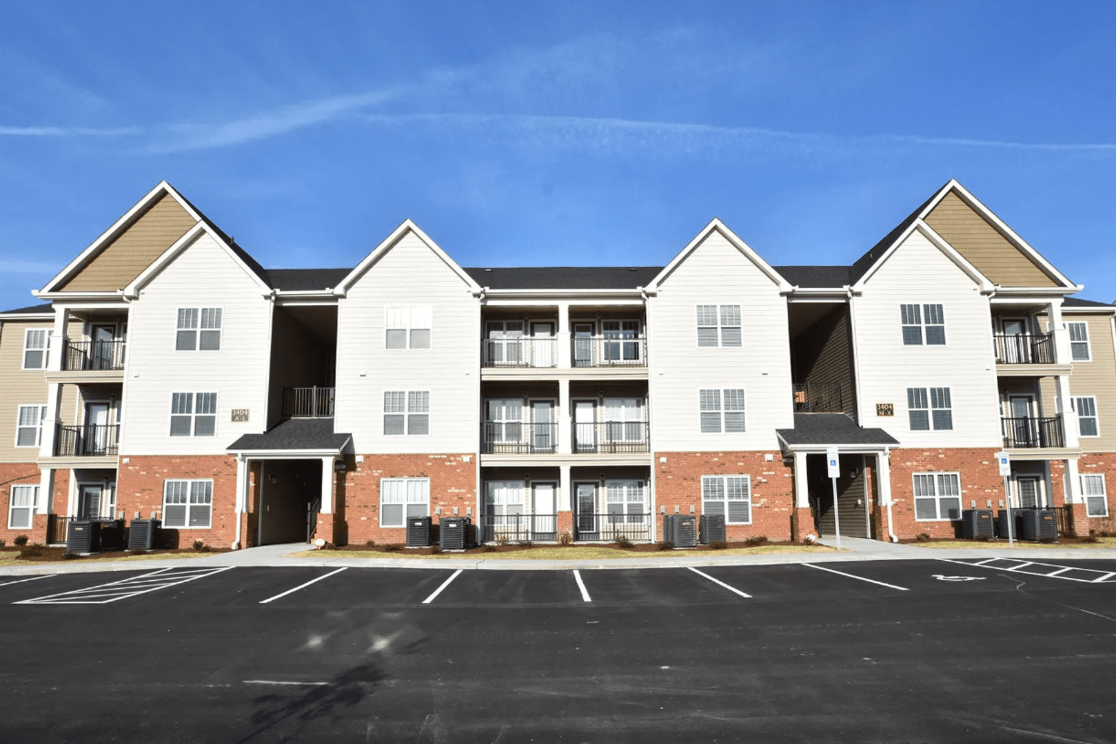 Greenville Apartment: 3400 Briarcliff Drive