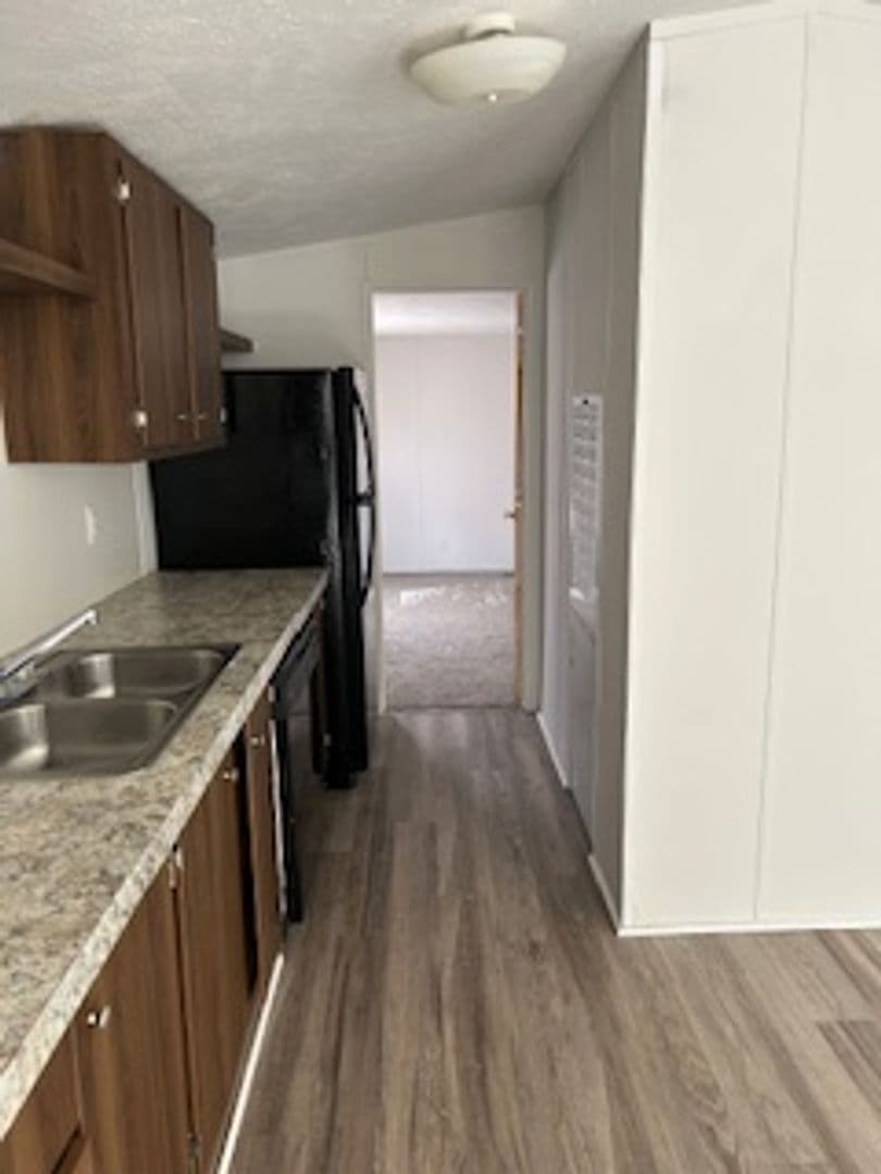 Greenville Apartment: Old River Road