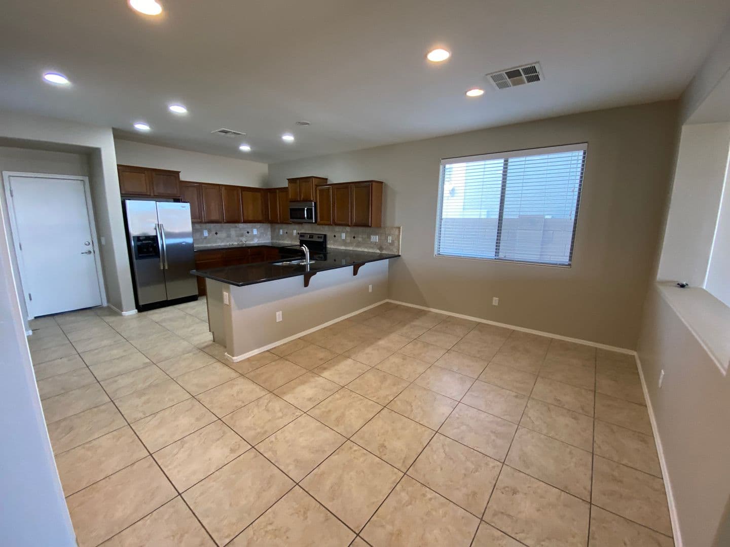 Maricopa House: 36971 W Oliveto Ave