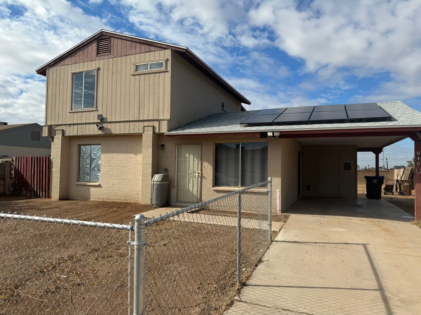 Coolidge House: 940 N Sonora Street