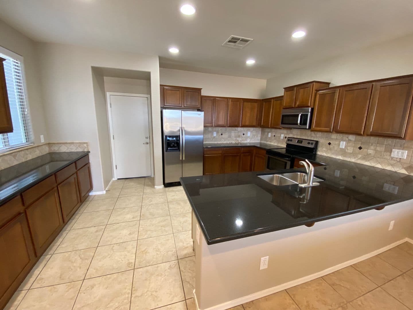 Maricopa House: 36971 W Oliveto Ave