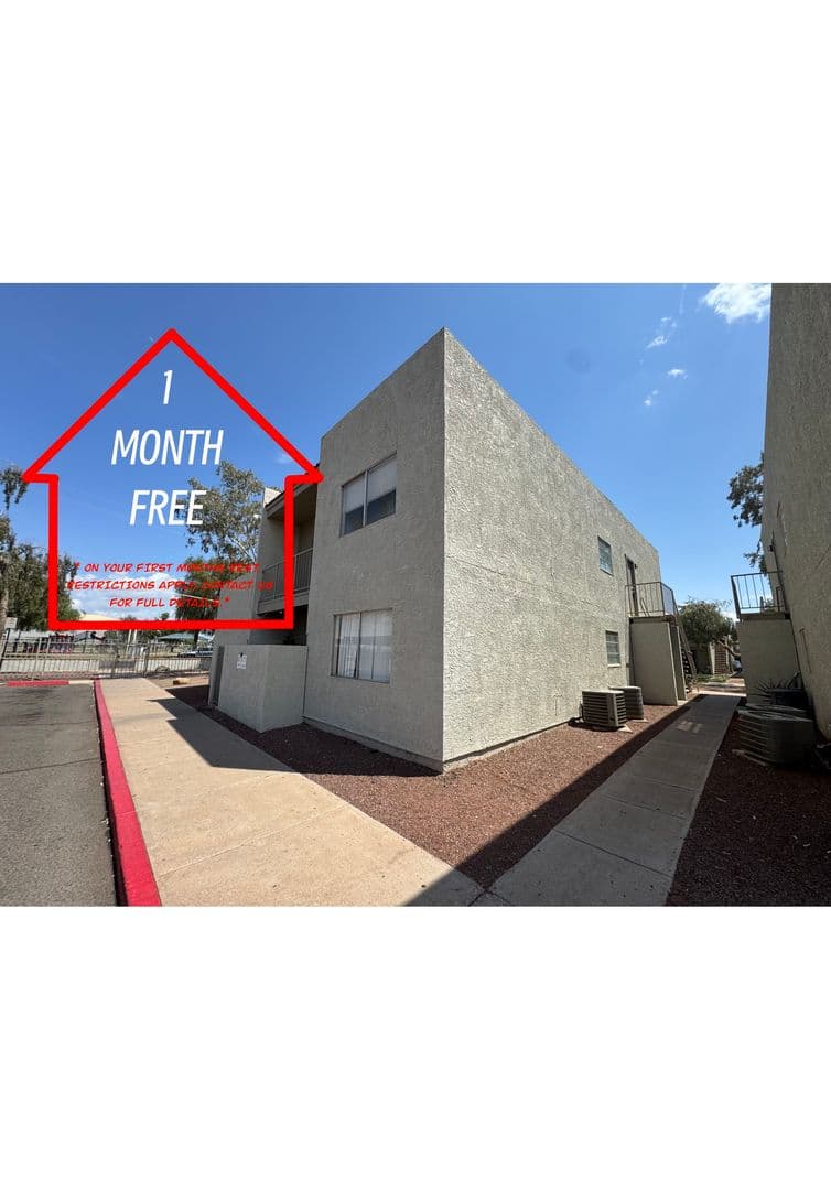 Phoenix Apartment: 2843 E Marconi Ave
