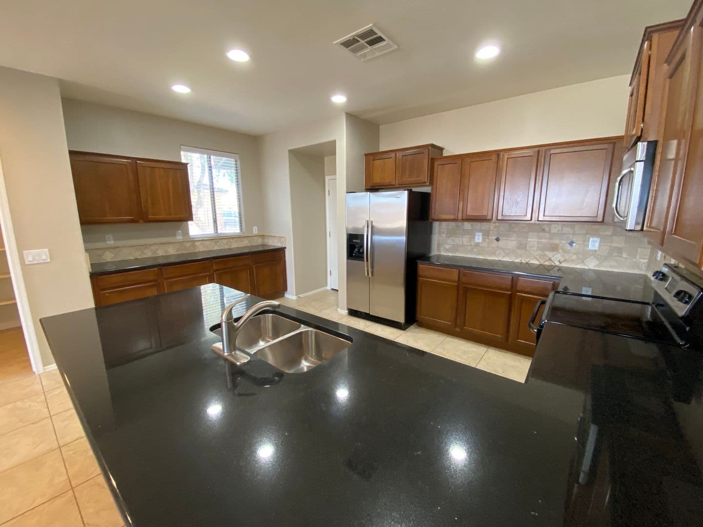 Maricopa House: 36971 W Oliveto Ave