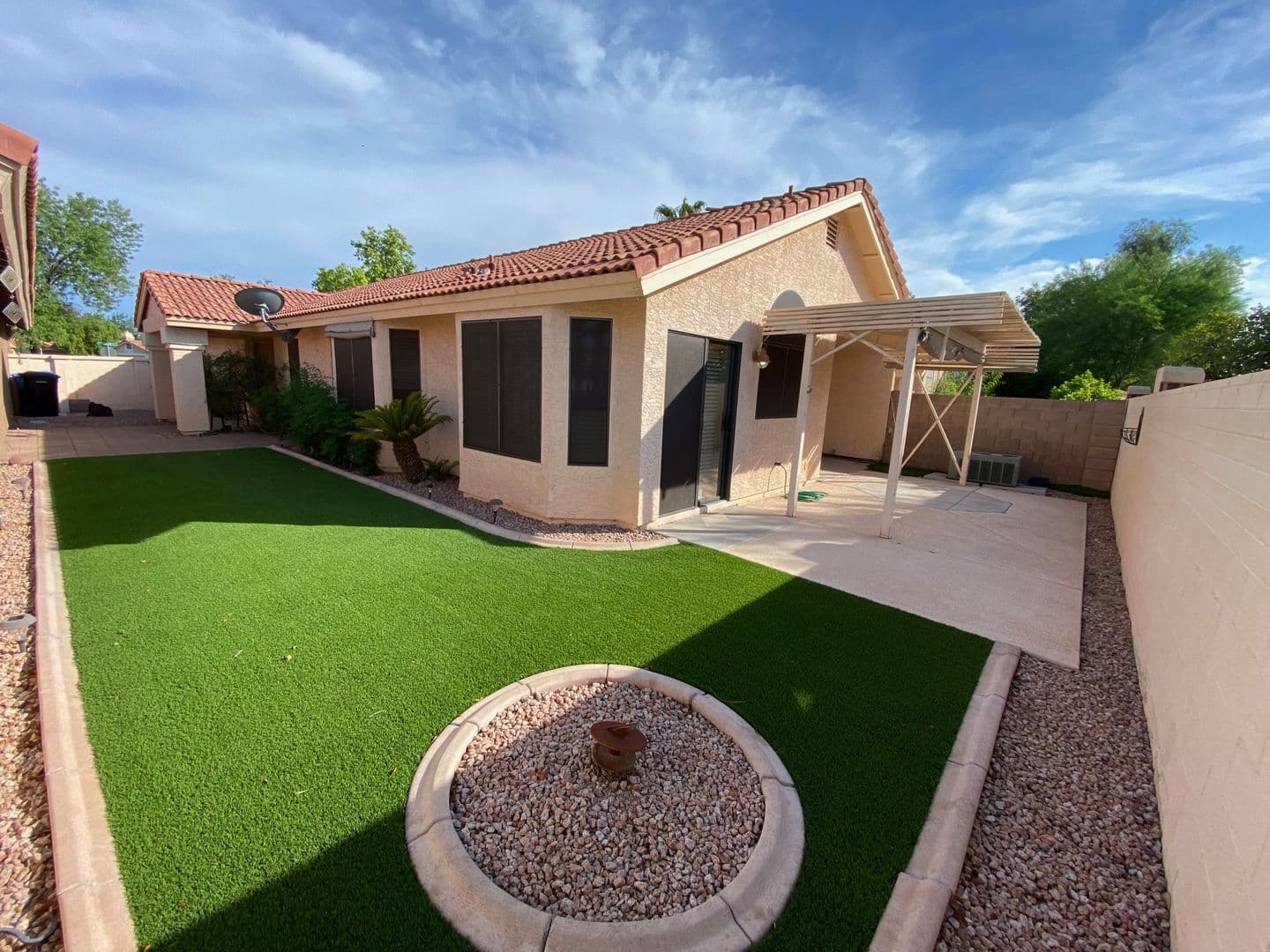 Gilbert House: 788 S Martinique Drive
