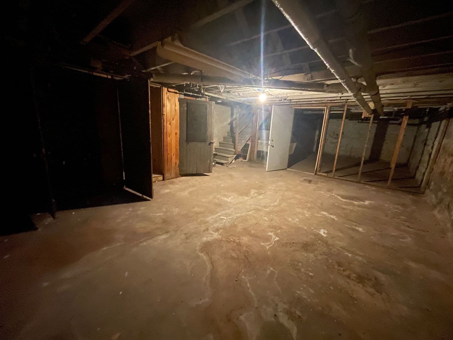 Superior Apartment: 1222-1230 Hughitt Ave