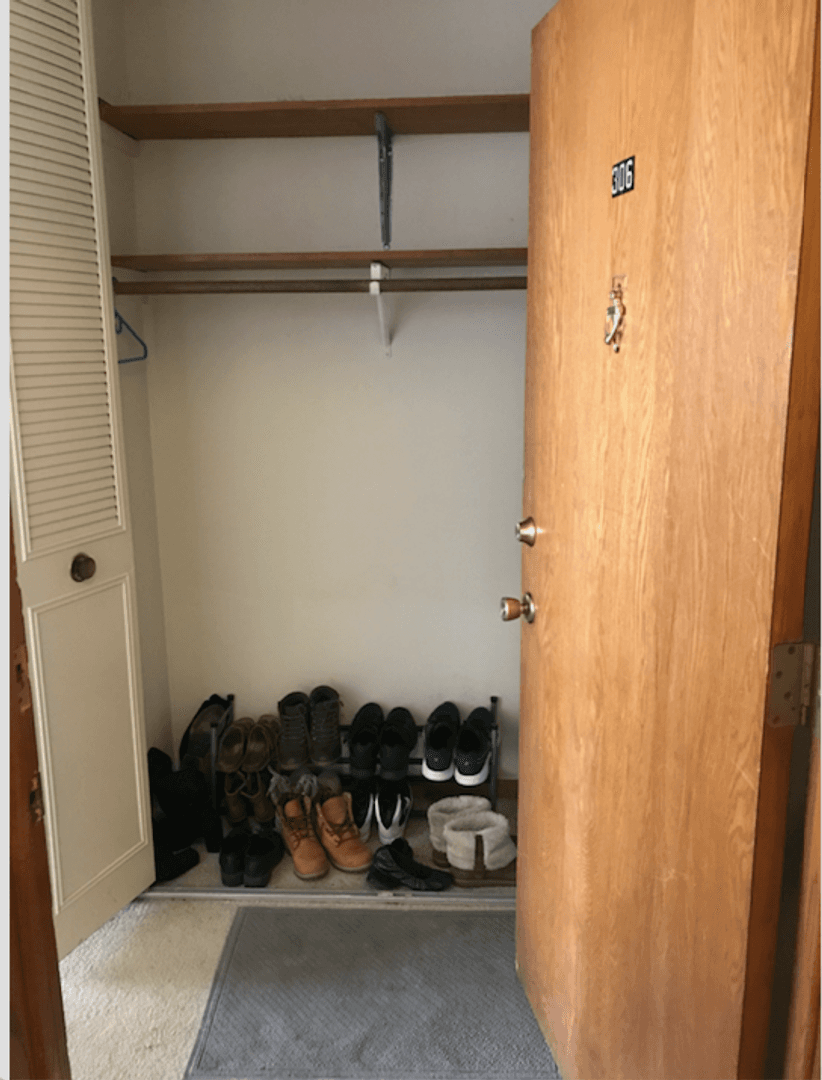 Duluth Apartment: 1701 Kenwood Avenue