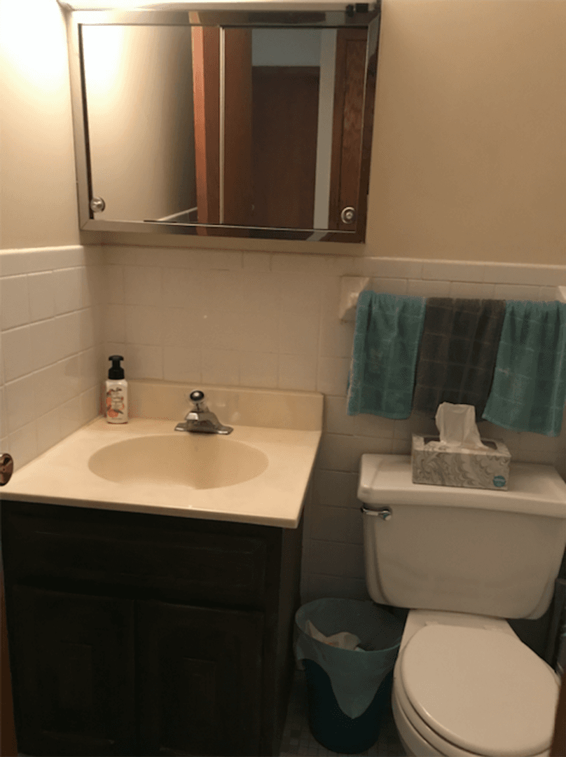 Duluth Apartment: 1701 Kenwood Avenue