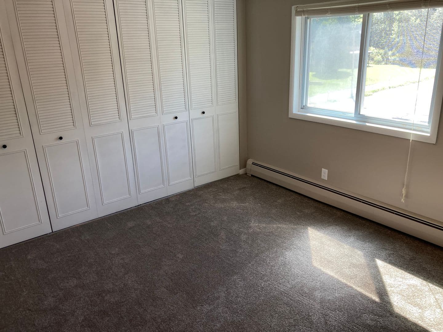 Duluth Apartment: 1410 Acre St