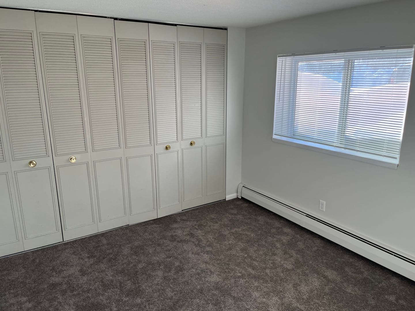 Duluth Apartment: 1410 Acre St