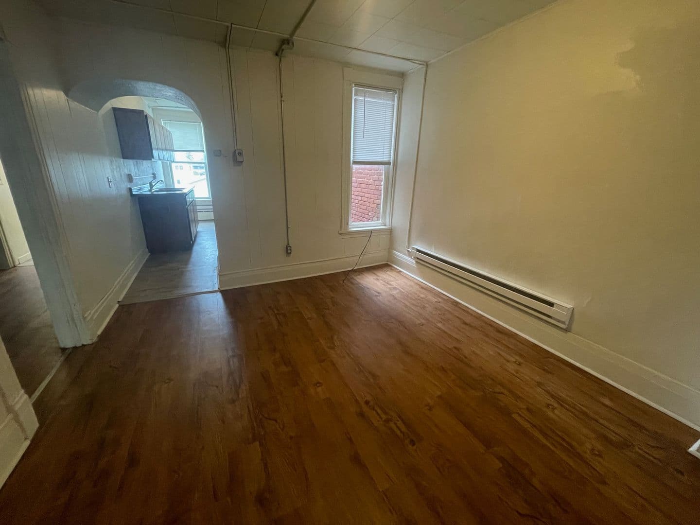 Superior Apartment: 1222-1230 Hughitt Ave