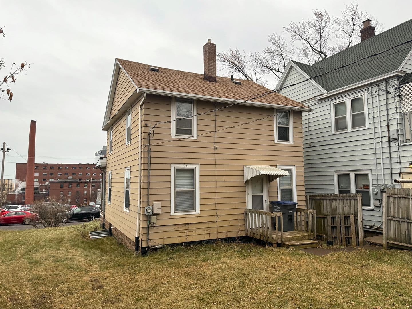 Duluth House: 425 E 5th St
