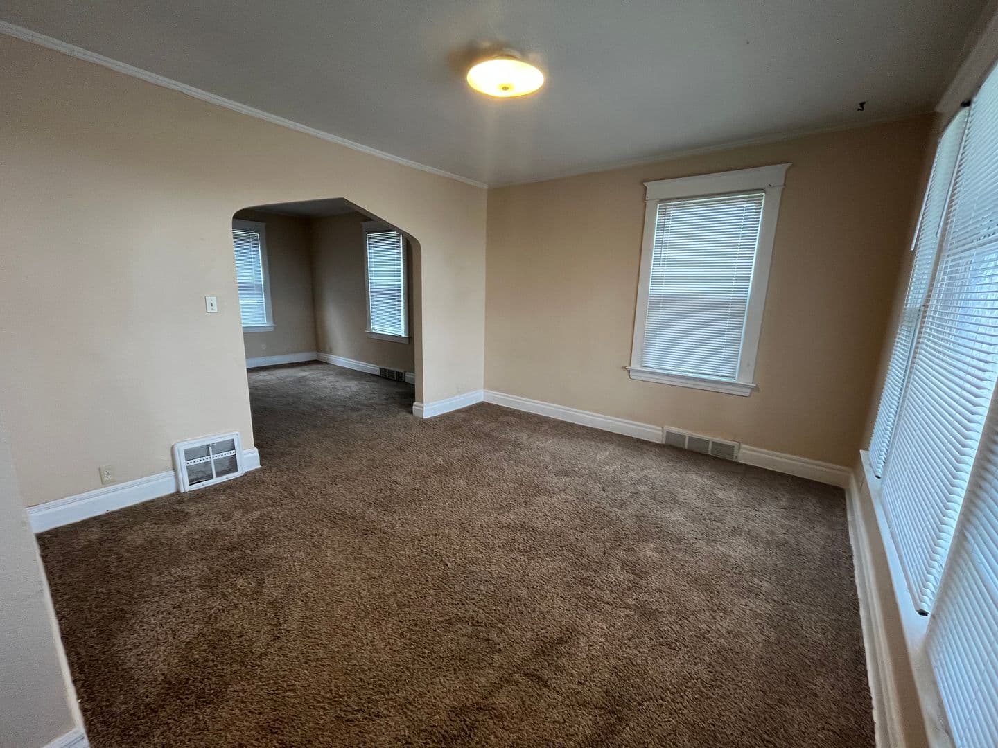 Duluth House: 425 E 5th St