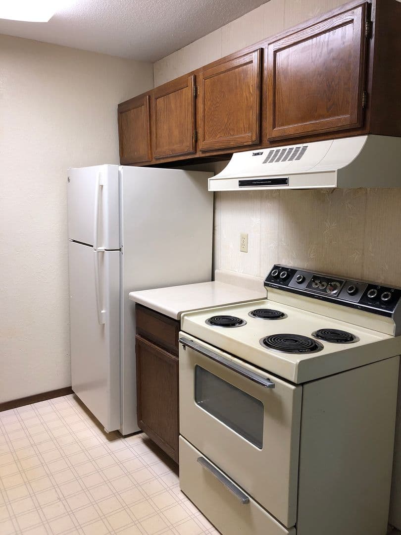 Duluth Apartment: 1711 E 1st St