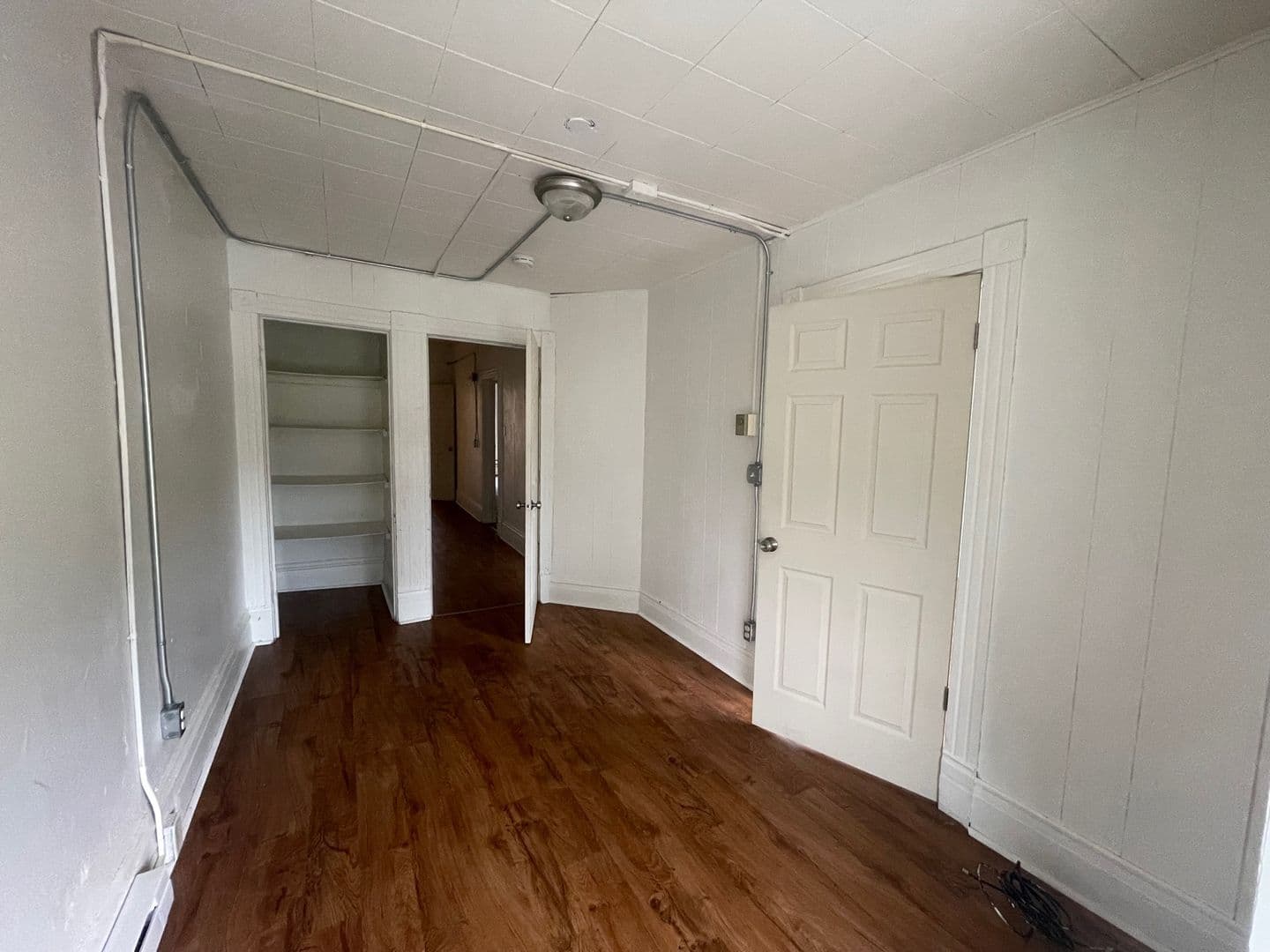 Superior Apartment: 1222-1230 Hughitt Ave