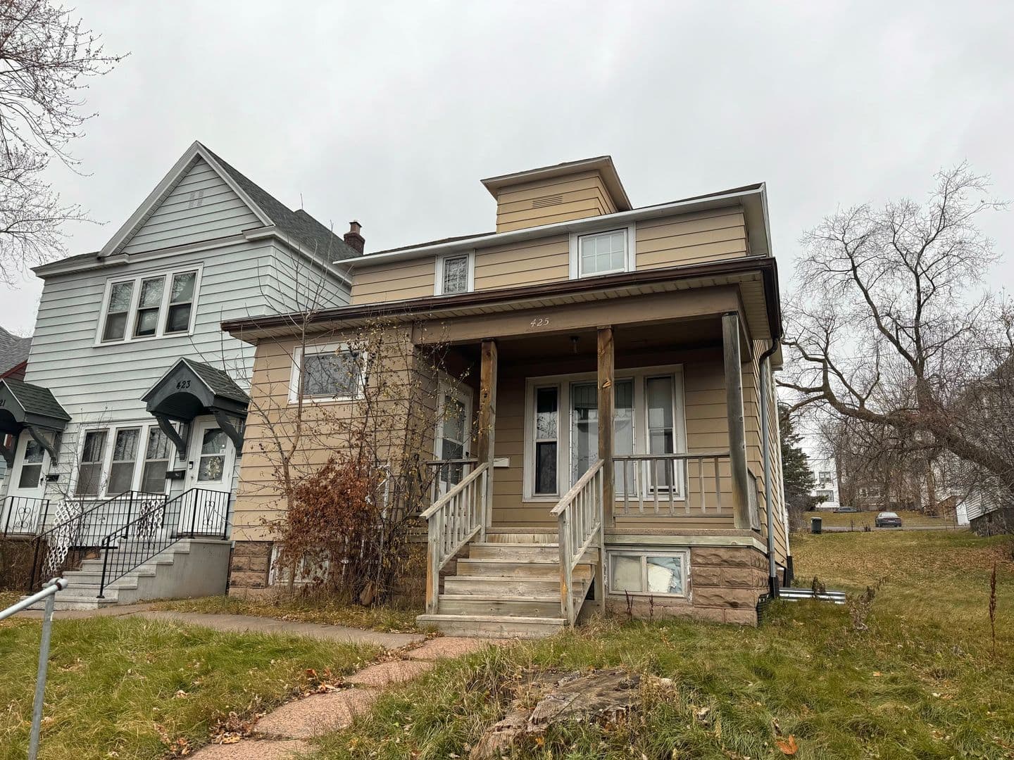Duluth House: 425 E 5th St