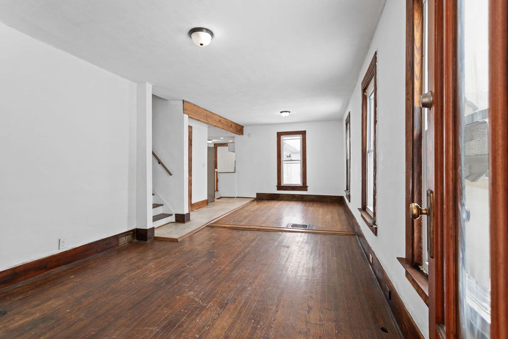 Syracuse House: 202 Charles Ave